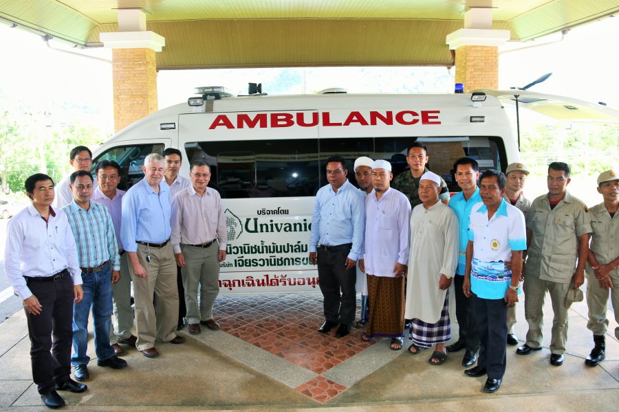 2017 — Love Ao Luek Fair / Red Cross Ao Luek